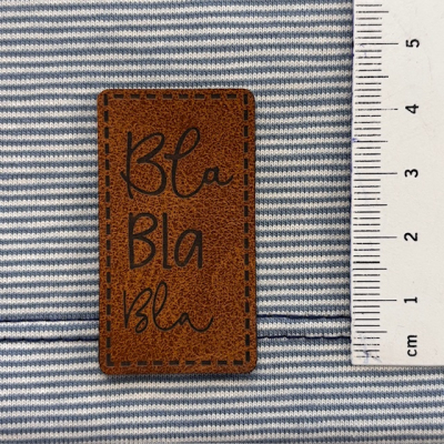 Label / Etikett | BLA BLA BLA | Hellbraun